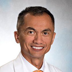 Arnold B Alqueza, MD practices Orthopaedic Surgery in Boston, Chestnut Hill, and Foxborough